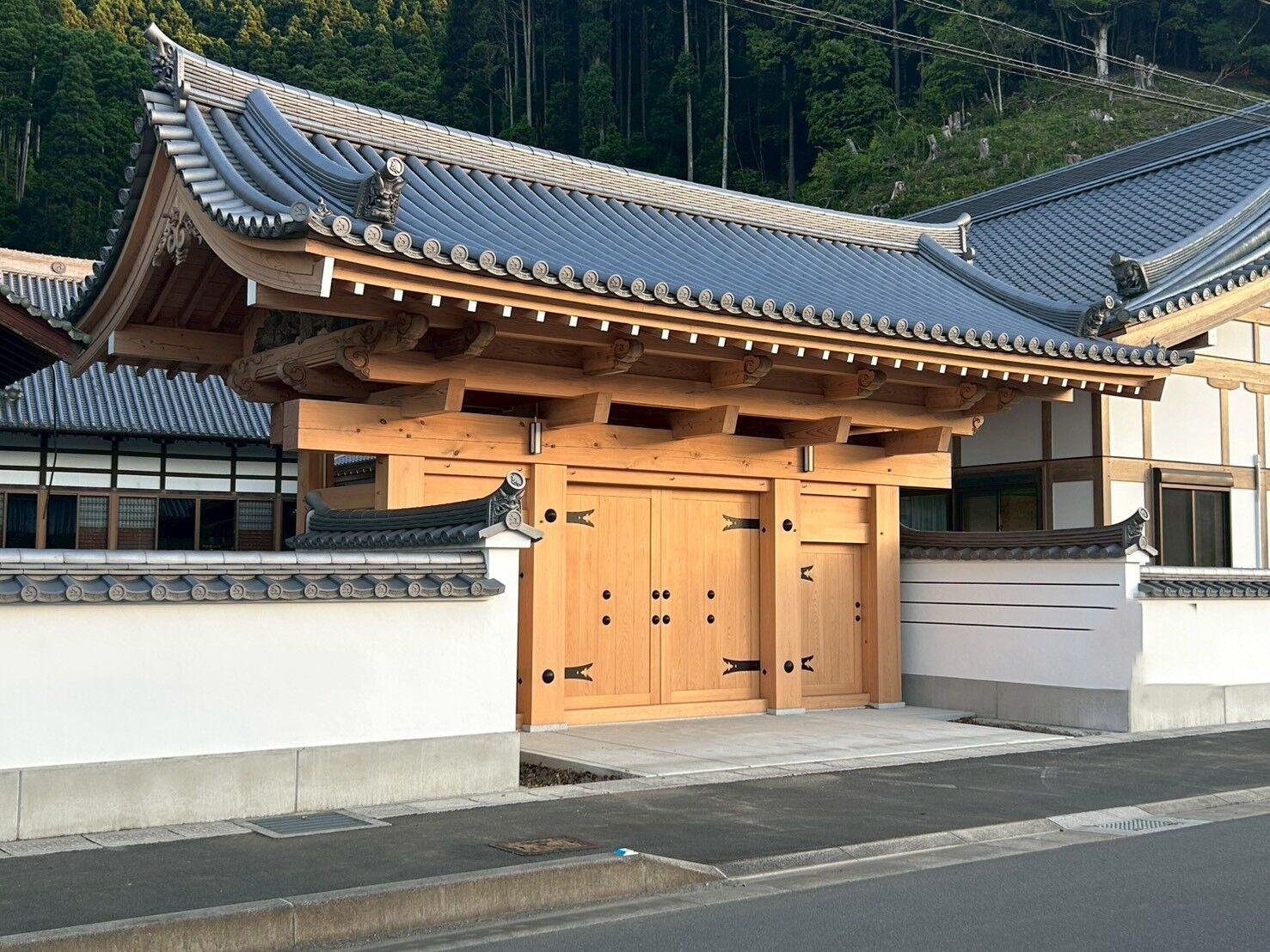 寺院山門新築工事